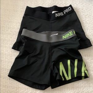 2 Pairs Nike Pro Spandex